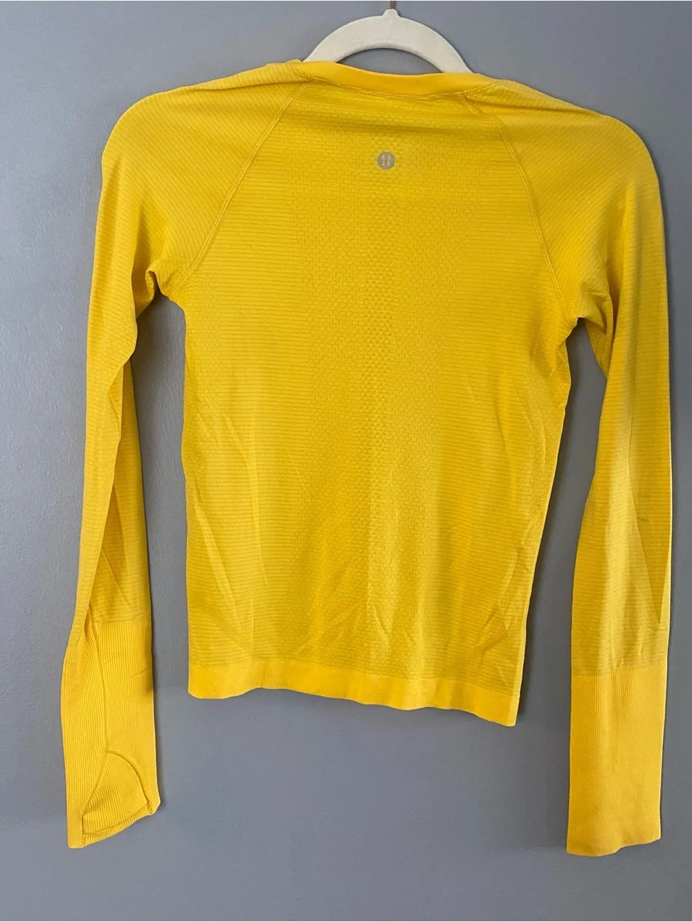lululemon Swiftly Tech Long-Sleeve Crew- seamless ribbed knit